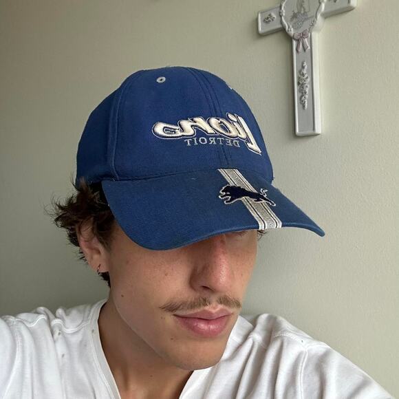 Vintage 00s Y2K Detroit Lions Thrashed Worn Striped Sporty NFL Football Baseball - Picture 8 of 8